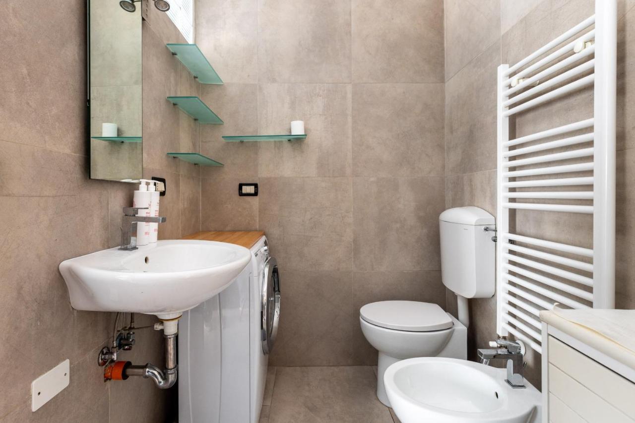 Studio Malcontenti Con Terrazzo By Wonderful Ltaly Bologna Bagian luar foto