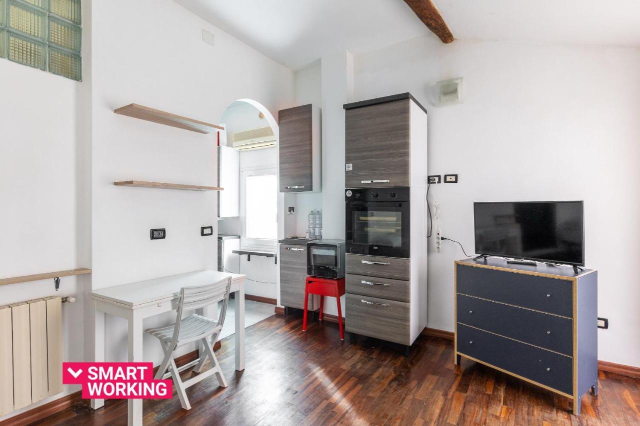 Studio Malcontenti Con Terrazzo By Wonderful Ltaly Bologna Bagian luar foto