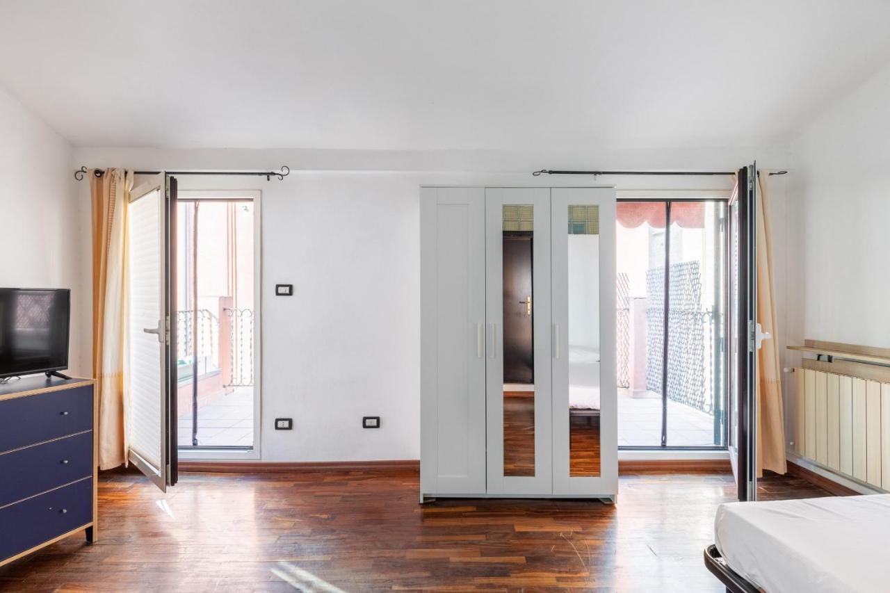 Studio Malcontenti Con Terrazzo By Wonderful Ltaly Bologna Bagian luar foto