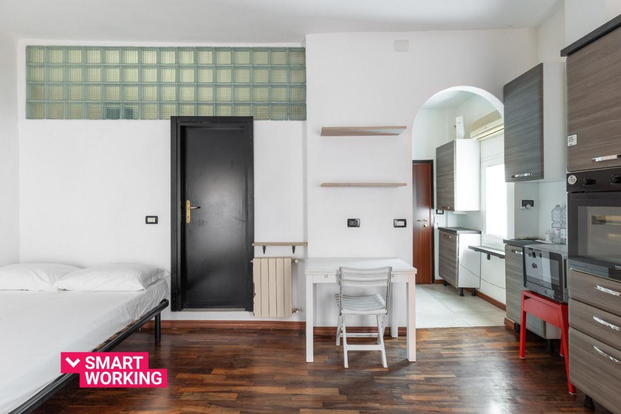 Studio Malcontenti Con Terrazzo By Wonderful Ltaly Bologna Bagian luar foto